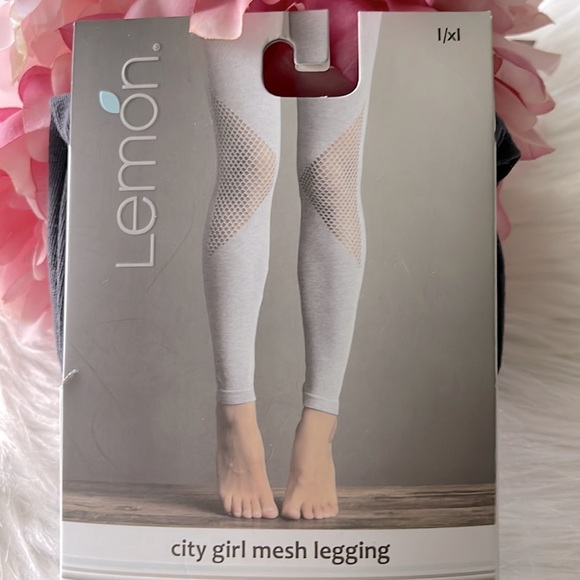 🆕LEMON CUT-OUT ACCENT CITY GIRL MESH LEGGINGS - Picture 6 of 10